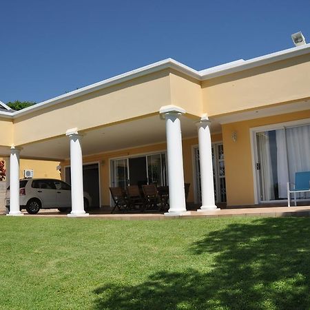 King Palm Self-Catering Suite 다반 외부 사진