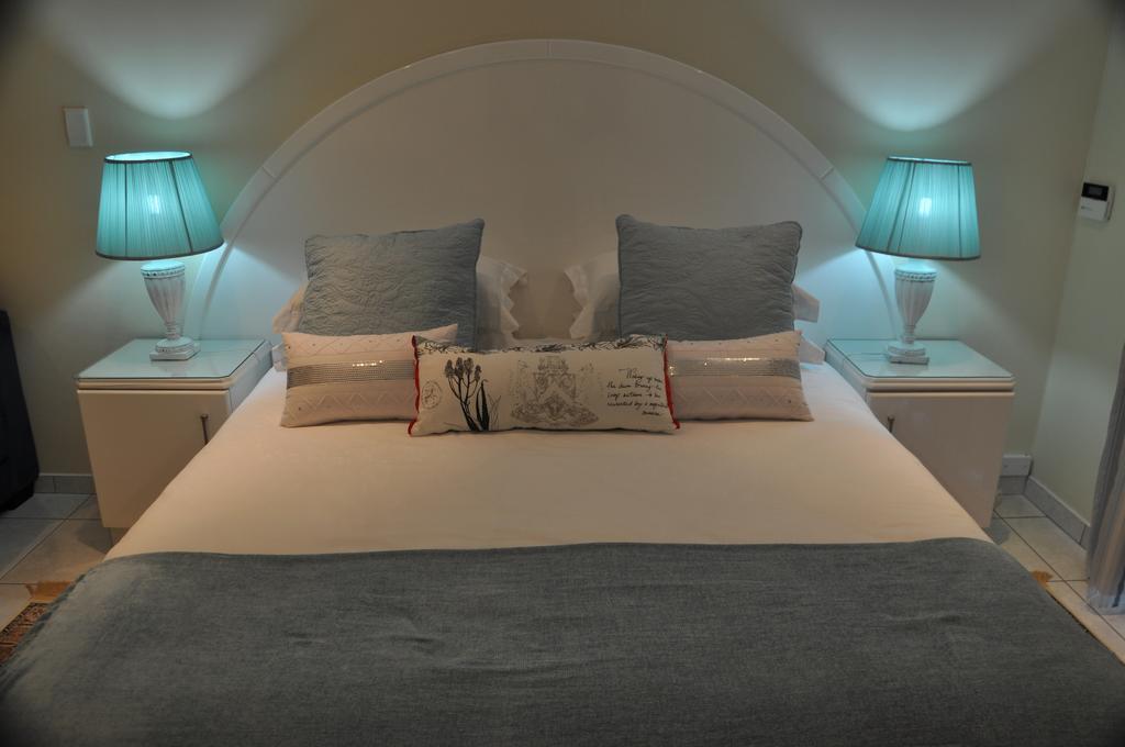 King Palm Self-Catering Suite 다반 외부 사진