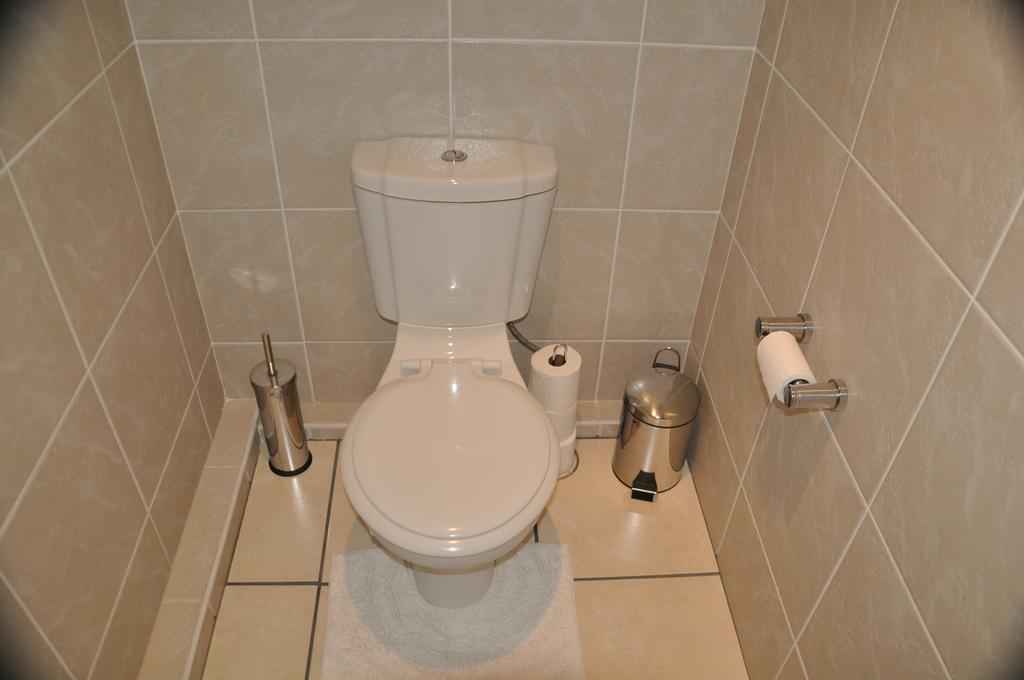 King Palm Self-Catering Suite 다반 외부 사진