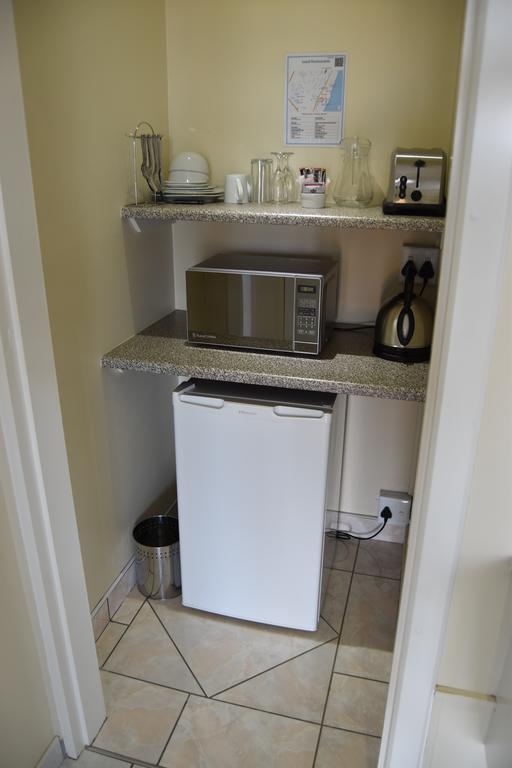 King Palm Self-Catering Suite 다반 외부 사진